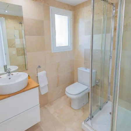 Vacation Los Pinos: Elegant Golf Retreat Near Puerto Banus Apartment *